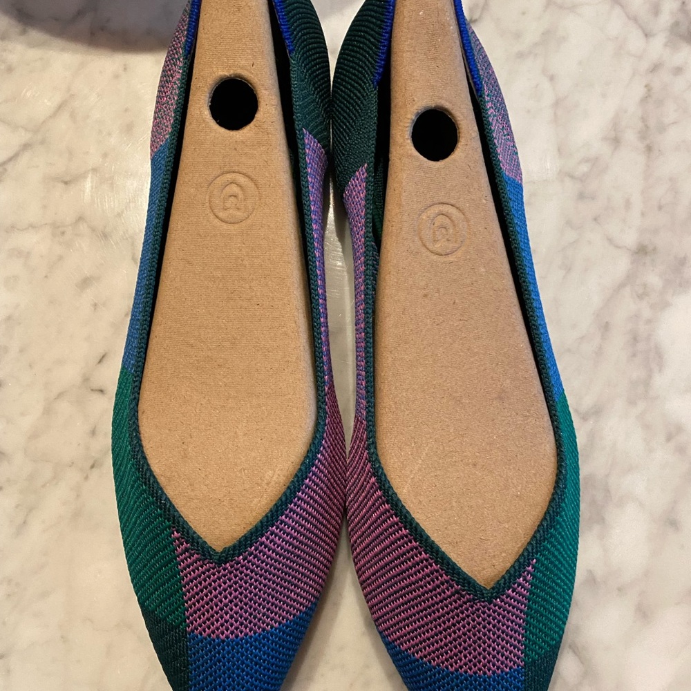 Rothy’s Sugared Berry point flats